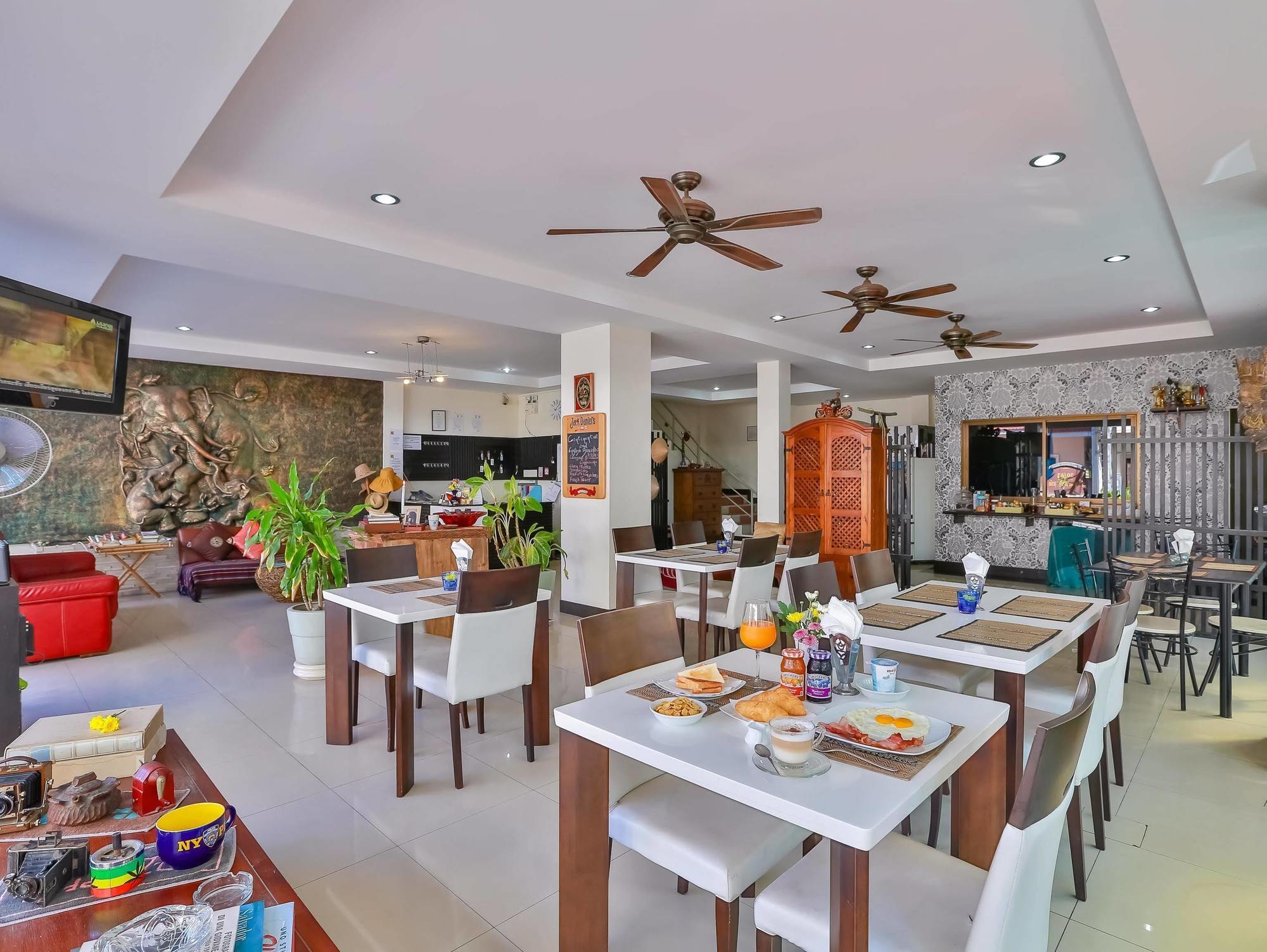 Nirvana Inn Patong Εξωτερικό φωτογραφία